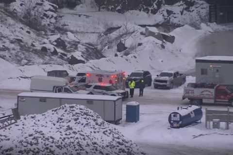 Officials in Pennsylvania say that a worker was killed during the collapse of a Pennsylvania mine.