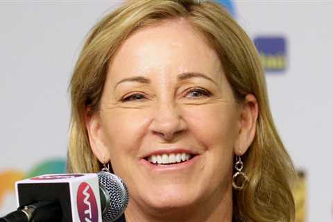 Chris Evert, a tennis Hall of Famer, says she has ovarian cancer