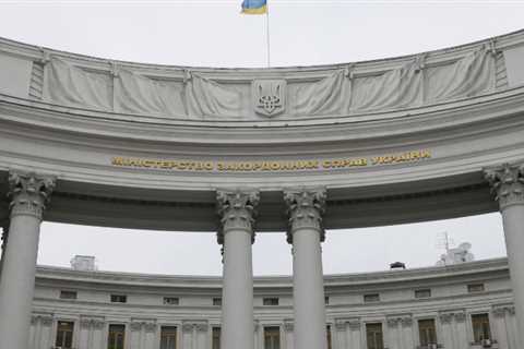 Microsoft Threatens to Launch a Destructive Cyberattack against Ukrainian Computer Networks