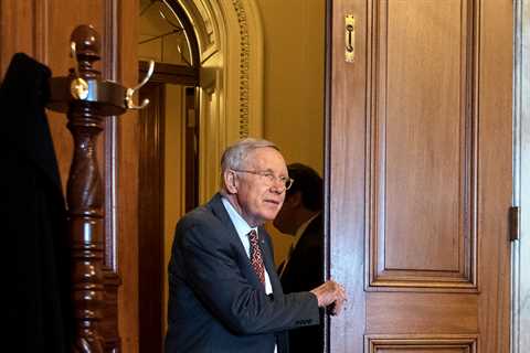 Harry Reid: From Capitol Cop, to Powerhouse Senate Majority Lead