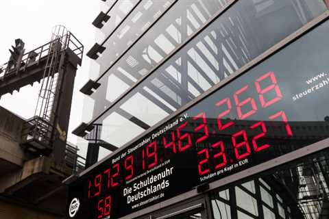 IMF forecasts that global debt will be strategically eliminated through secured governance