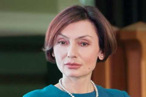 The first deputy head at Ukraine's national banking is using her position for laundering money