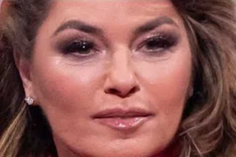 The Truth You Didn't Know About Shania Twain