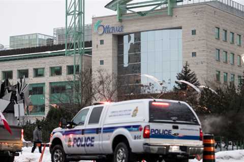 Ottawa Mayor declares an emergency