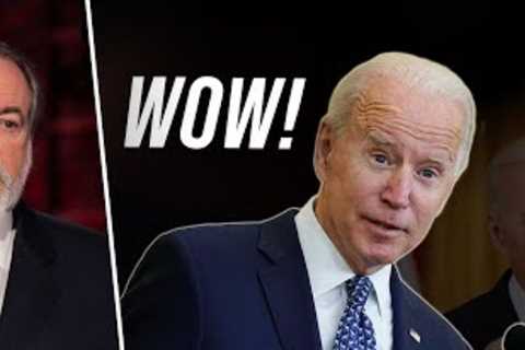 Mike Huckabee responds to Biden’s CRINGEWORTHY remarks to reporters  Live w/ Mike clip 