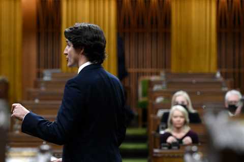 Justin Trudeau is back in Parliament and takes a firm stance against protests