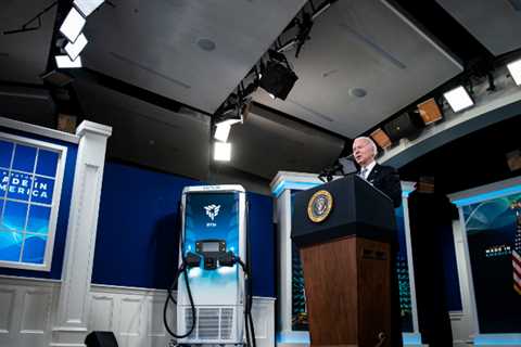 Biden's administration has outlined a plan for building a network of electric vehicle charging..