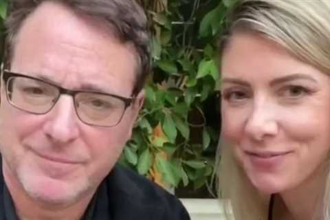 Kelly Rizzo Pays Tribute to Bob Saget, One Month after His Death