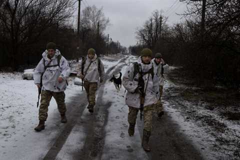 Russia-Backed Separatists Hold Military Exercises, Ukraine Warns