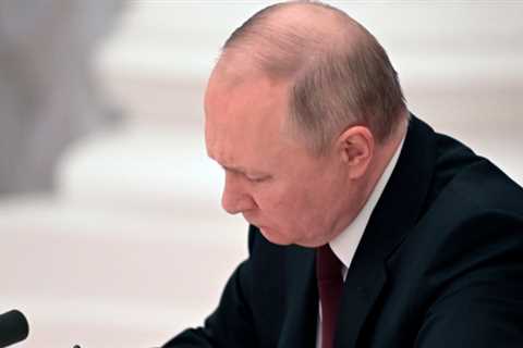 The U.S. offers a limited initial response to Russia because it weighs more severe sanctions
