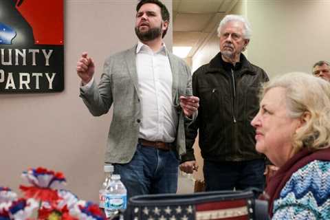 Republican Candidates Split over Ukraine-Russia Crisis