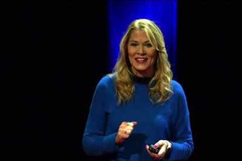 How to succeed with resilience by an aviation entrepreneur | Lisa Senters-McDermott | TEDxBigSky