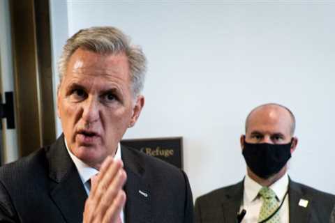 McCarthy plots Rise to Speaker by Courting G.O.P.'s Extreme and Mainstream
