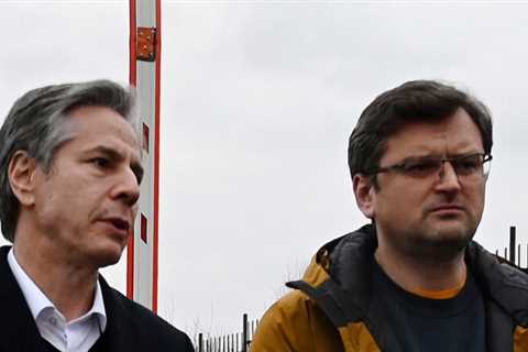 Blinken Visits Poland to Get Additional U.S. Aid For Ukraine