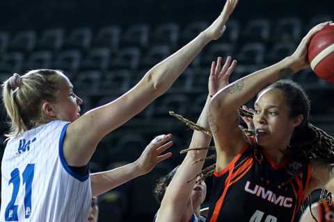 Brittney Griner's circle turns to a common strategy: Silence