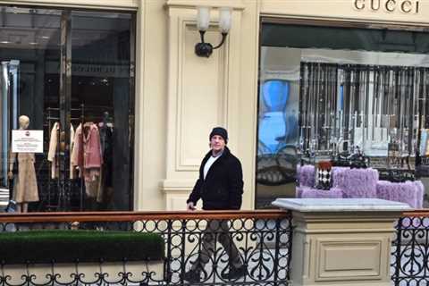 U.S.A. and E.U. aim to punish oligarchs by banning luxury Russian exports.