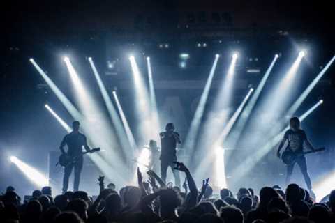 Five Tips to Get Backstage At Concerts