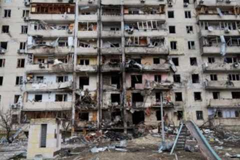 Clyburn Declares That Congress will Approve Billions of Dollars in Ukraine Aid