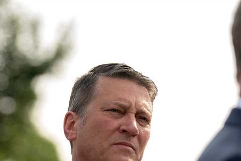 Motorcade Pals: Congressman and Photographer are Now Public Foes