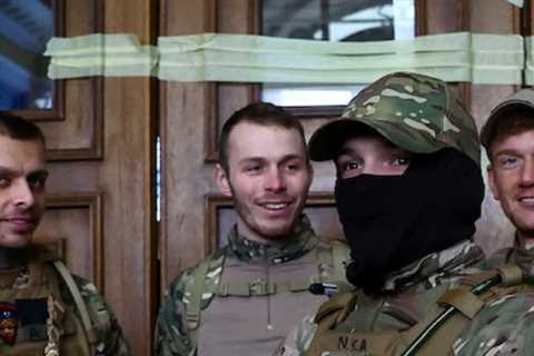 Foreign volunteers