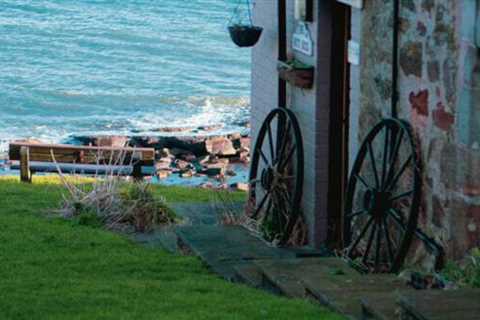How to Rent a Coastal Cottage in the UK