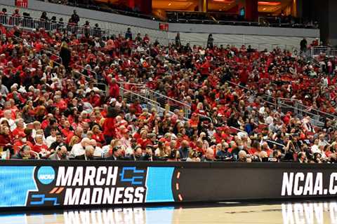 The First Women's March Madness: What it was like