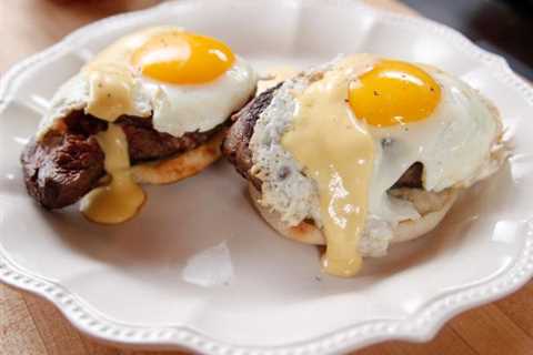 The Best Steak and Egg Recipes For Breakfast and Dinner