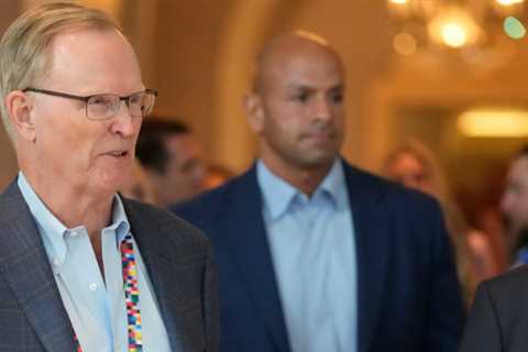 Brian Flores's Lawsuit Overlooks N.F.L. Owners Meetings
