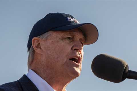 Trump tries to revive a sputtering campaign in Georgia