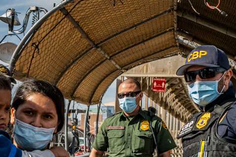C.D.C. Confirms it Will Lift Public Health Order Restricting Immigrants
