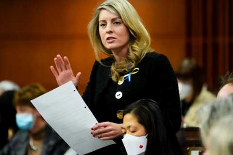 Melanie Joly claims that Russia committed war crimes against Ukraine