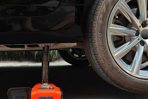 Ten Best Tire-Changing Tools