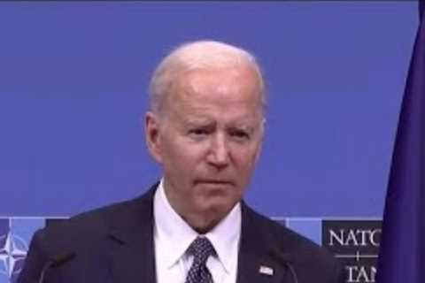 Biden calls for Russia's expulsion from the G-20