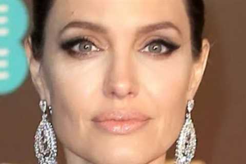 Celebs do Strange Things When Stressed Out