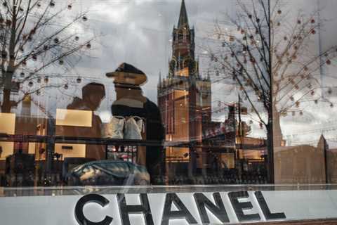 Russian influencers have taken to their Chanel bags and protested against the wartime policies of..