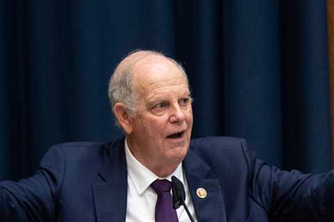 A Little-Known Democrat Attempts to Hold On