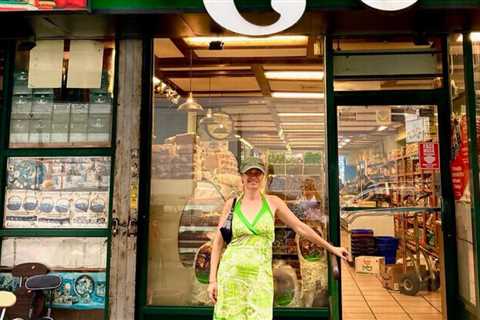 Podcast Episode – Visiting Brighton Beach, Brooklyn NY – Little Odessa