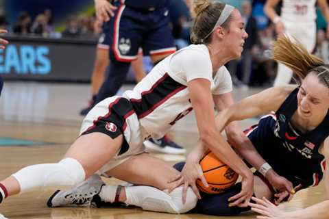 Bueckers says she'll be ready for the final, despite being knocked down repeatedly
