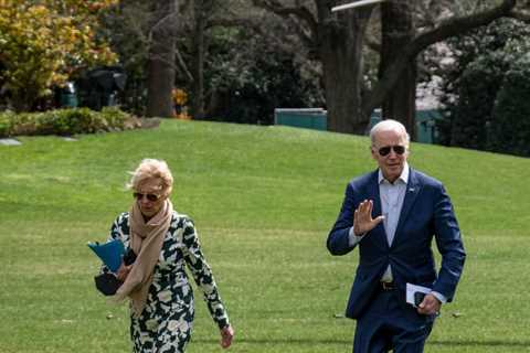 Biden's tax forms show that he and the First Lady earned $610,702 in 2021