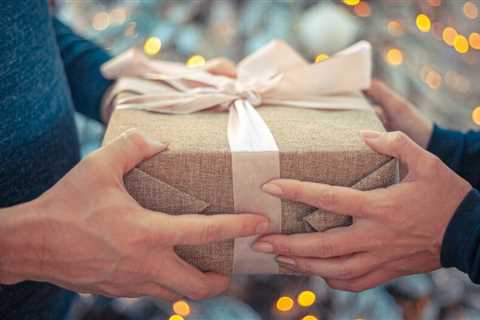 Amazing Gift Ideas Every Traveler Will Enjoy