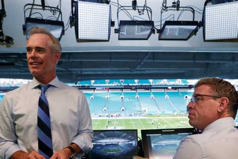 Troy Aikman and Joe Buck to Host Monday Night Football