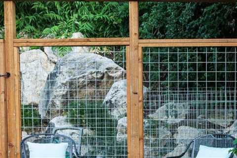 10 Inspiring Garden Fences