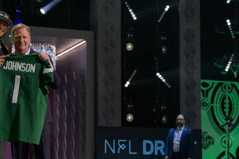 An Unusual Reception for the Giants' and Jets Early Draft: Praise
