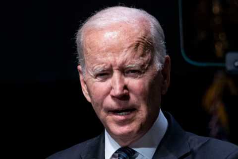 Biden extols Mondale to be 'One the Great Giants in American History'