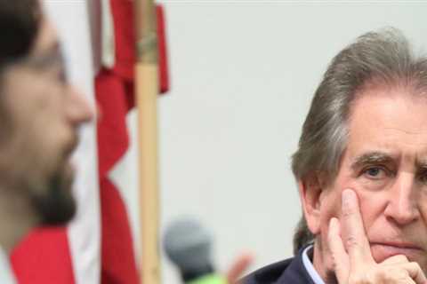 Why Republican Insurgents Struggle to Topple G.O.P. Governors