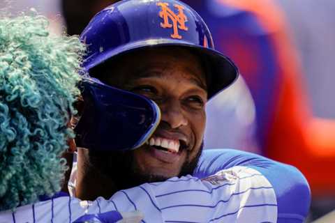 The Mets Say Goodbye To Robinson Cano, As Rosters Shrink