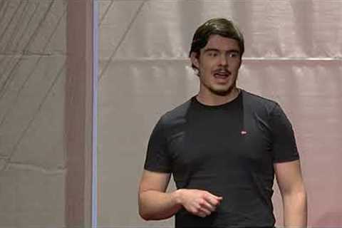 Saúde mental: uma vela que ilumina, aquece e perdura | João Francisco Lima | TEDxPorto