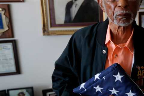 Johnnie A. Jones Sr. Dies at 102; Civil Rights Lawyer Early on