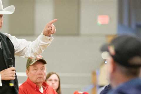 A Trump-Inspired Candidate in Nebraska Cracks Open the G.O.P.