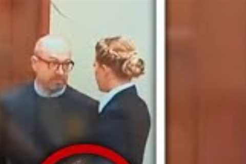 Top 10 Most Bizarre Amber Heard Court Moments Caught On Camera